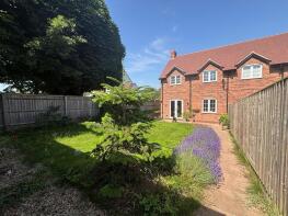 8b, Birmingham Road, Coventry CV8 3DD