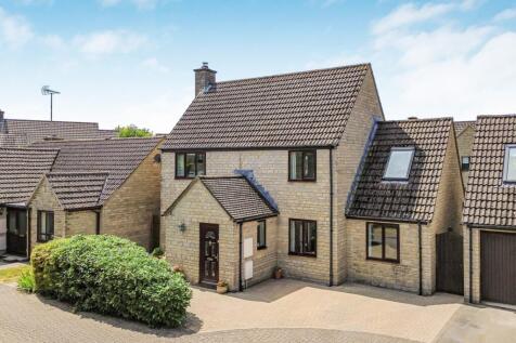 Linacre Crescent, Cirencester, Gloucestershire, GL7