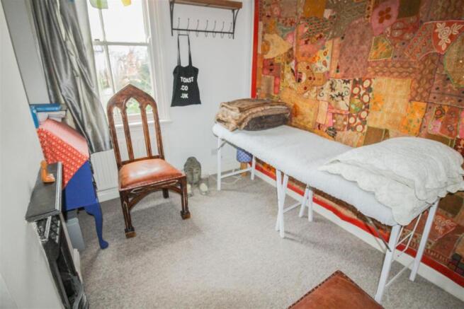 LowerBed3.JPG