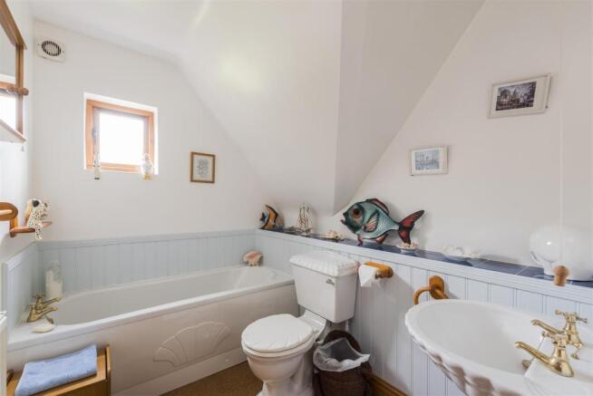 25 Spaldwick Road ph33.jpg