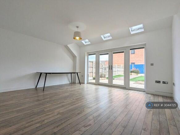 Spacious Lounge