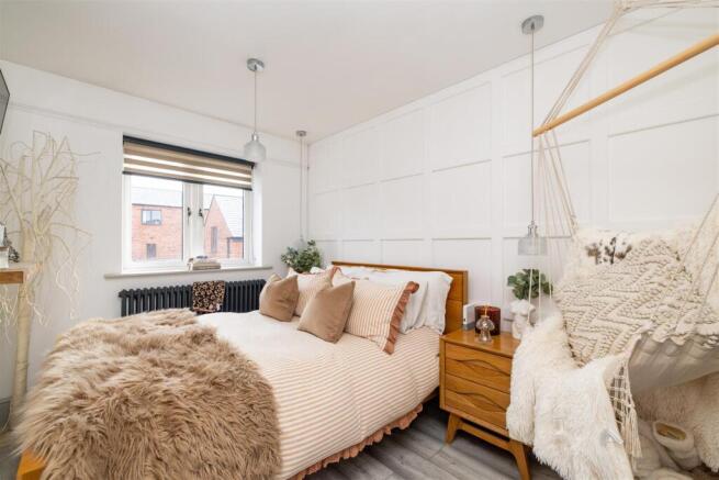 4 bed Terraced for sale Image 11