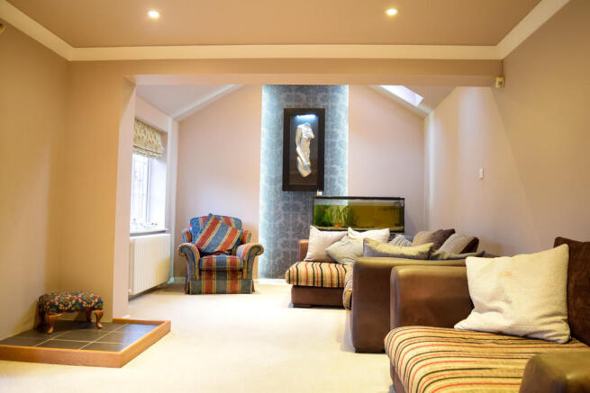 Lounge with Vault...
