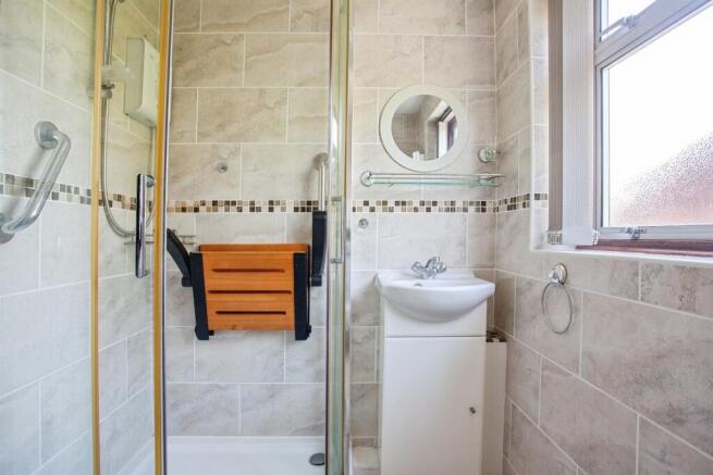 3 bed Semi-Detached for sale Image 6