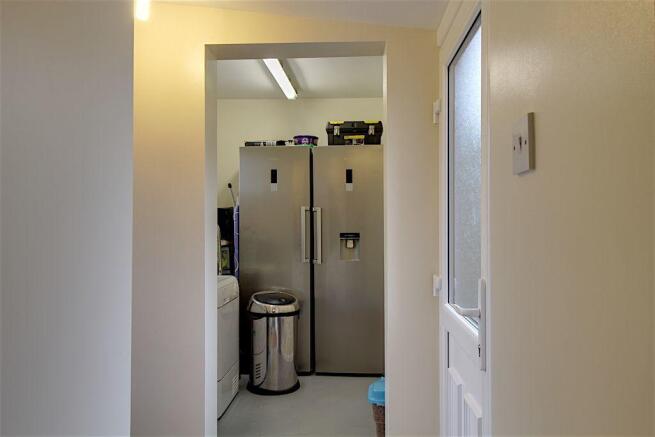 Rear Lobby through to Utility Room