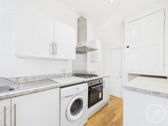 CAM02071G0-PR0766-STILL004.jpg