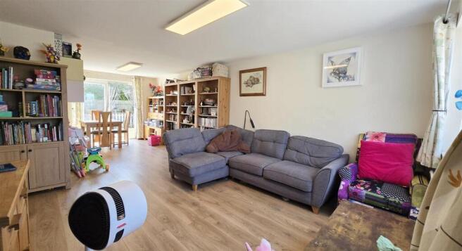 Living/Dining Room
