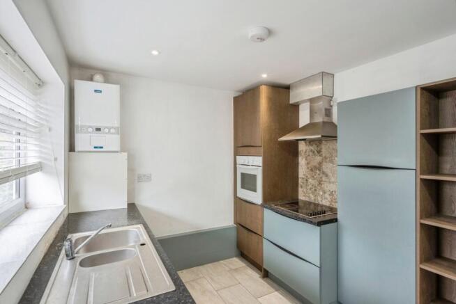 2 bed Semi-Detached for sale Image 6