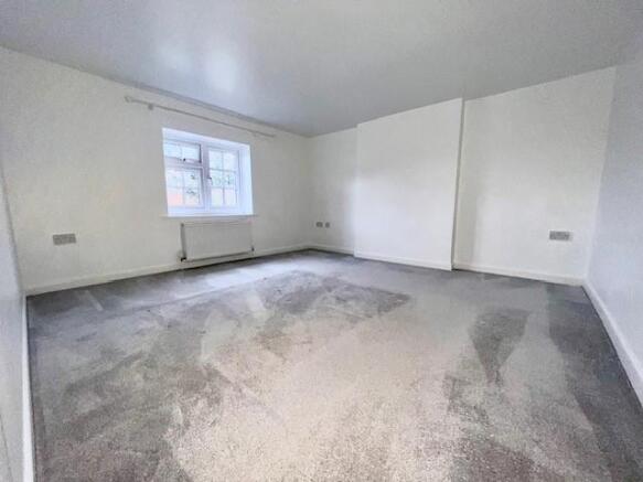 Bedroom2...jpg