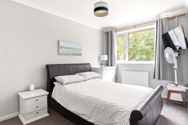 3 bed Terraced for sale Image 11