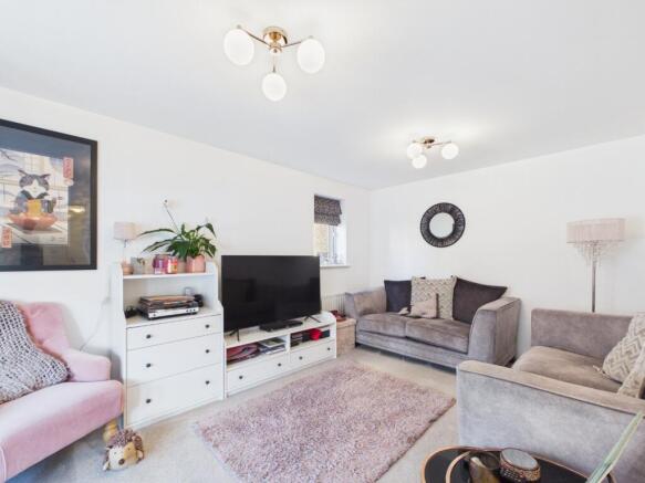 4 bed Detached for sale Image 5