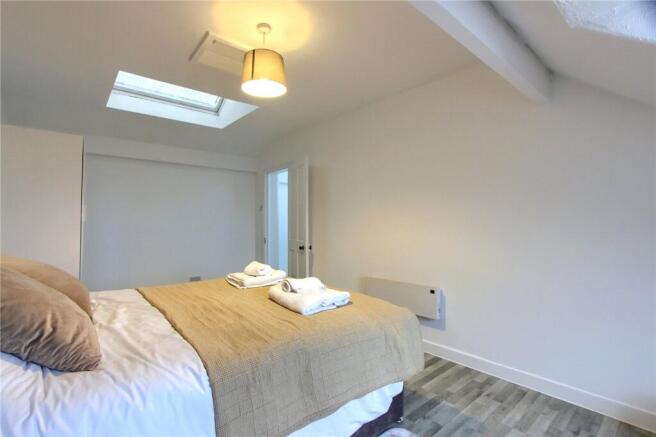 2 bed Apartment for sale Image 9