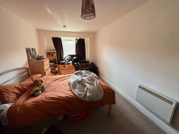 2 bed Flat to rent Image 7