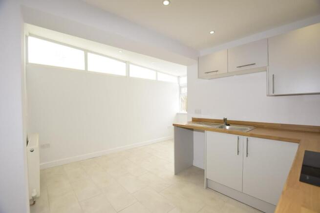 Kitchen/ Dining room