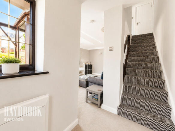 2 bed Terraced for sale Image 8