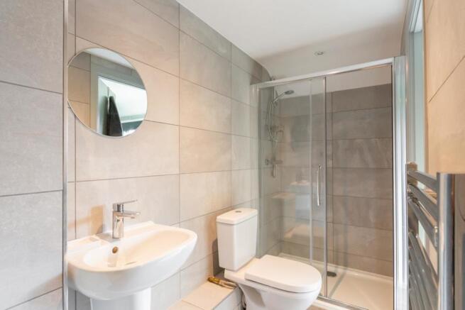 WEIVNOVA6 - Ensuite B.jpg