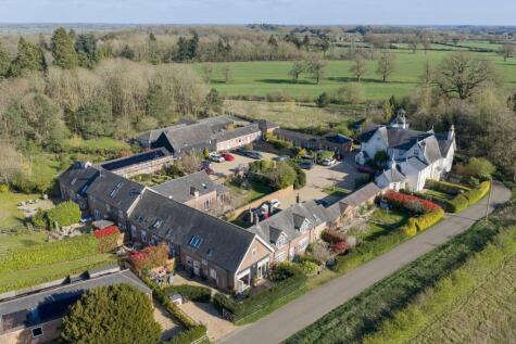 Home Farm Court, Putteridge Park, Hertfordshire, LU2 8NN