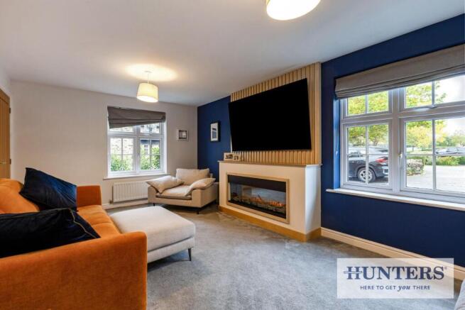 4 bed Detached for sale Image 9