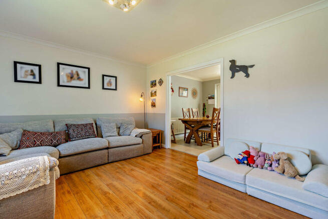 Sitting Room & Dining Area