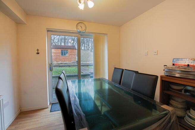DiningRoom