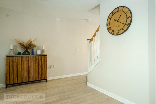 2 bed Semi-Detached for sale Image 6