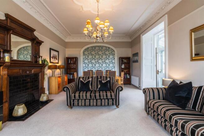 4 bed House for sale Image 5