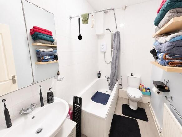 2 bed Terraced for sale Image 7