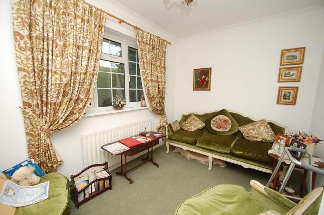 Bedroom 3/Study