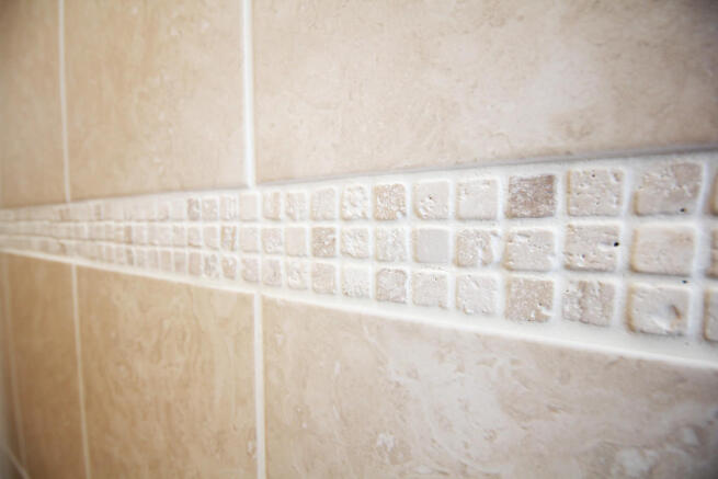 Bathroom Tile Det...
