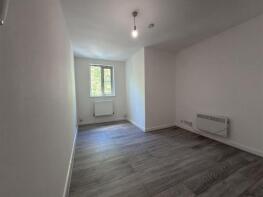 Flat 8, 58 60 Foley Hall, London Road, Reading RG1 5AS