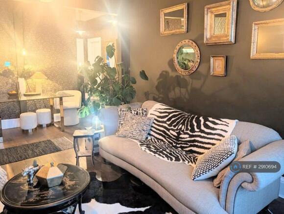 Super Comfy Lounge