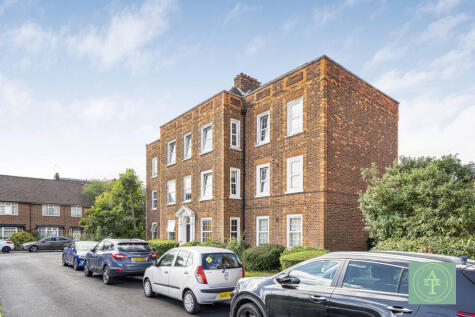 River Bank, Winchnmore Hill, London, N21