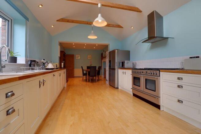 Kitchen/Dining Room