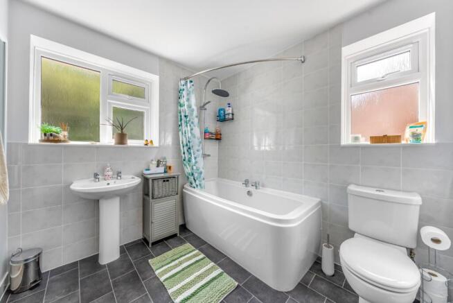 3 bed Semi-Detached for sale Image 12