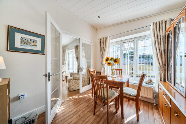2 bed Park Home for sale Image 6