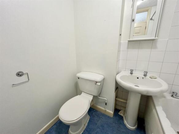 Bathroom.jpeg