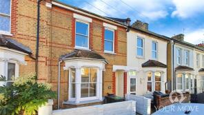 66, Lynton Road South, Gravesend DA11 7NE