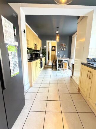 5 bed End of Terrace for sale Image 3