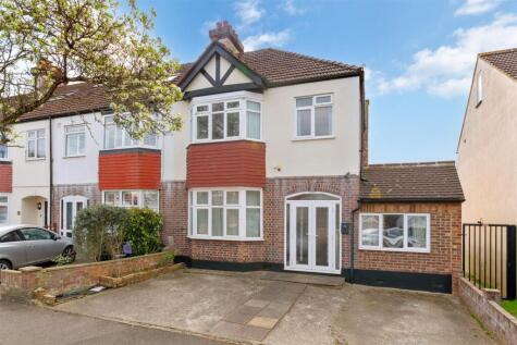 Consfield Avenue, Motspur Park