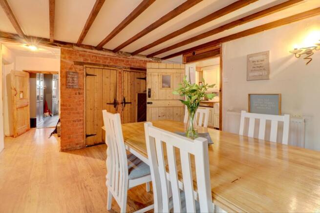 Dining room ii.jpg