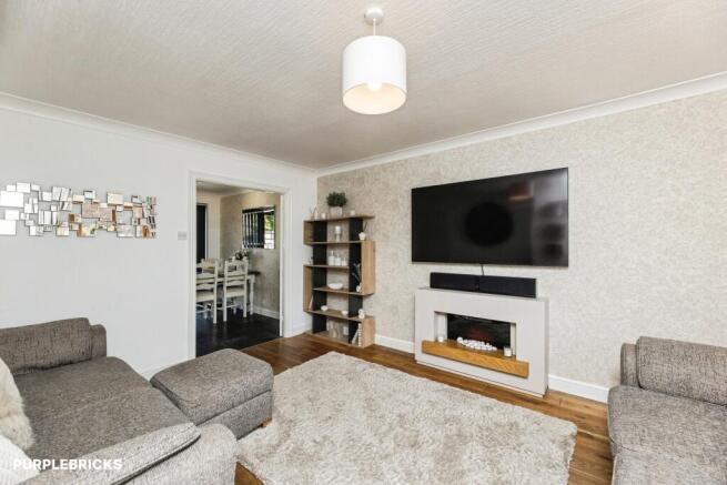 3 bed Semi-Detached for sale Image 4