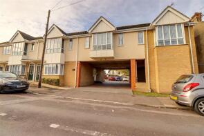 Flat 7, 111, West Road, Westcliff-on-sea SS0 9AZ