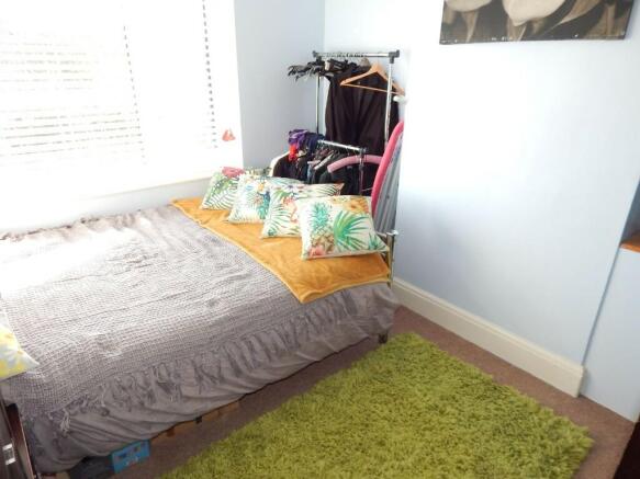 BEDROOM 2