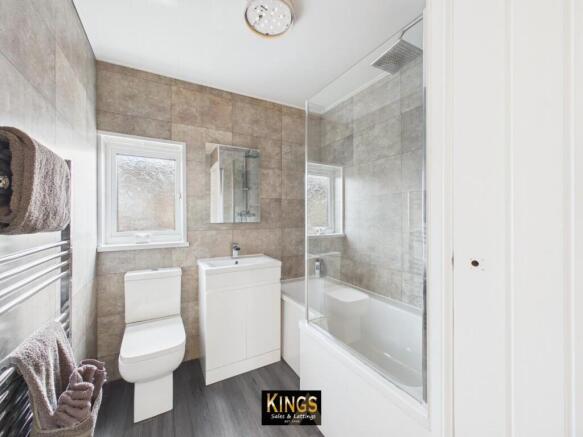 2 bed Cottage for sale Image 11