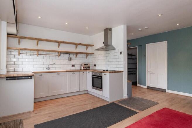 3 bed Semi-Detached for sale Image 5