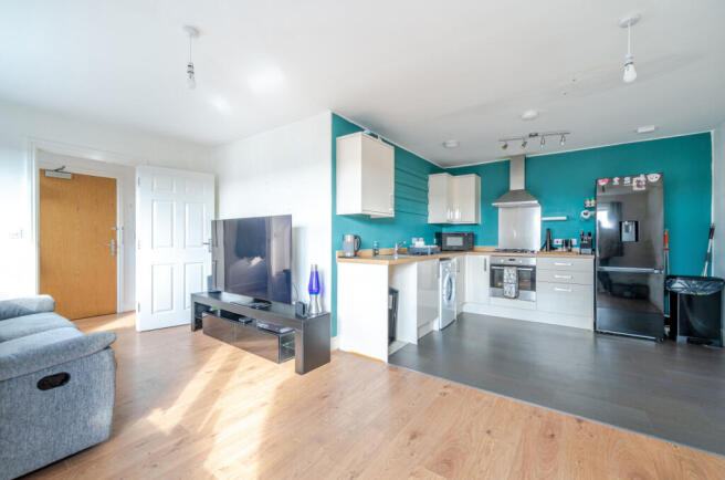 1357076-3-68cd227...