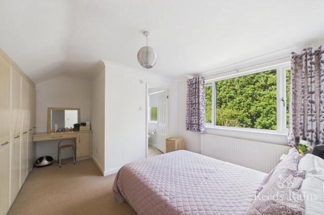 2 bed Bungalow for sale Image 2