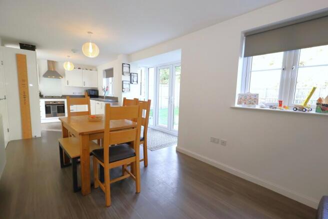Kitchen / Diner / Family