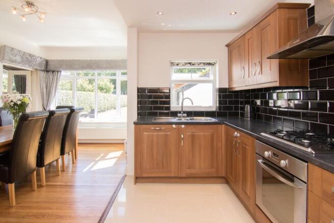 Open Plan Kitchen/Di
