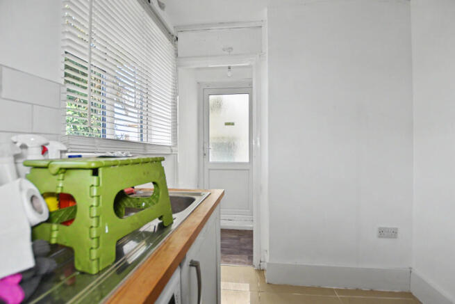 41B Ruskin Road, Belvedere DA17 5BD photo 4